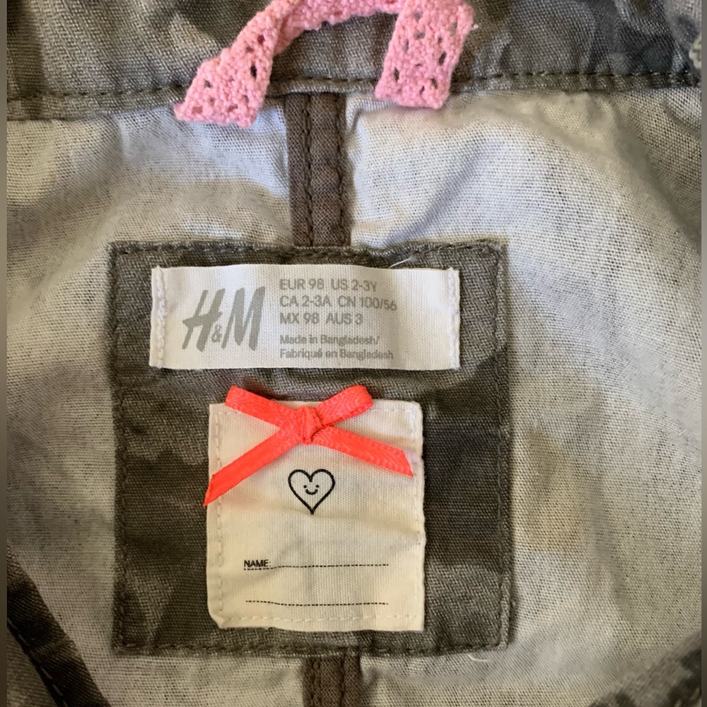 Kids H&M hooded jacket. Size 2-3t - Picture 4 of 5